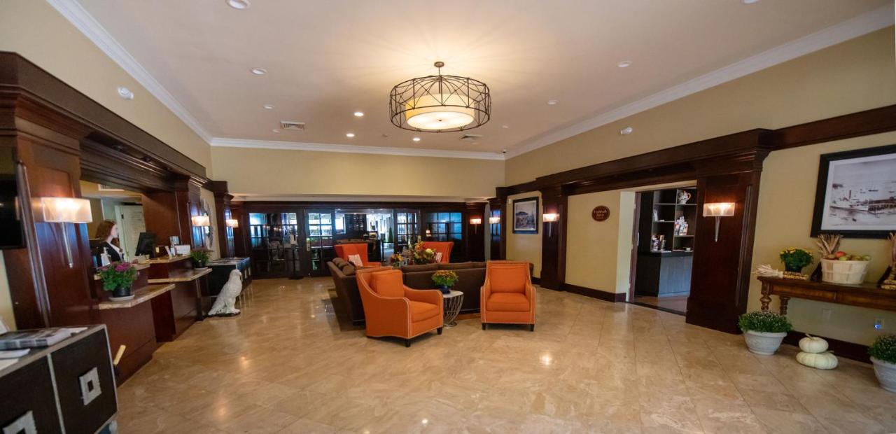 Holiday Inn Bar Harbor Regency Hotel, an IHG Hotel Exterior foto