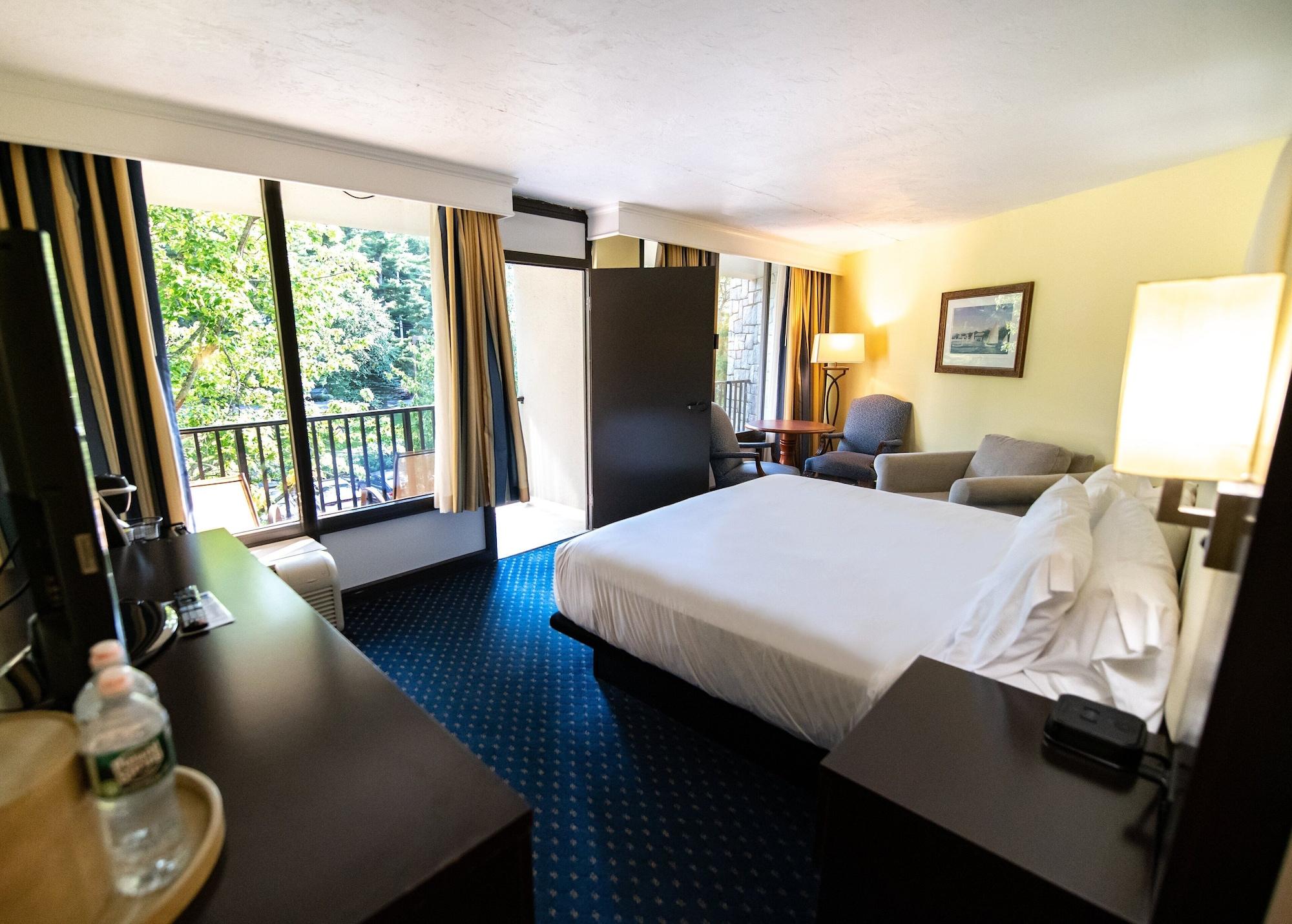Holiday Inn Bar Harbor Regency Hotel, an IHG Hotel Exterior foto